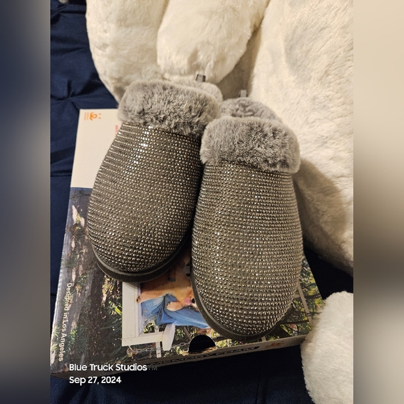 Bobs from Skechers Dream Ninja Slippers  Charcoal Size 9 Sparkles Nwt - Picture 10 of 13